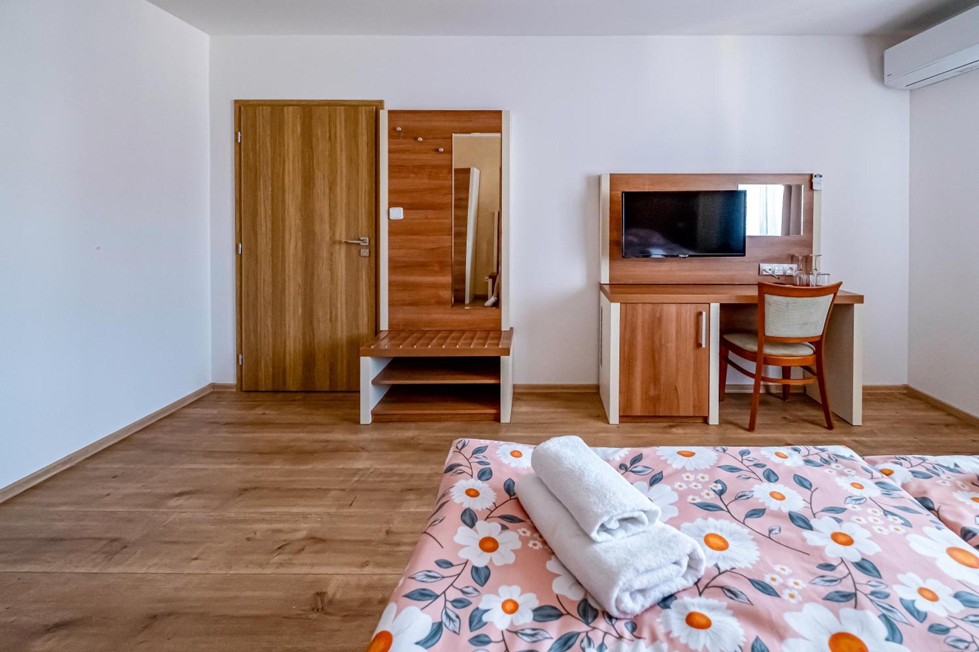 U Katalpy Hotell Sedlec  Eksteriør bilde